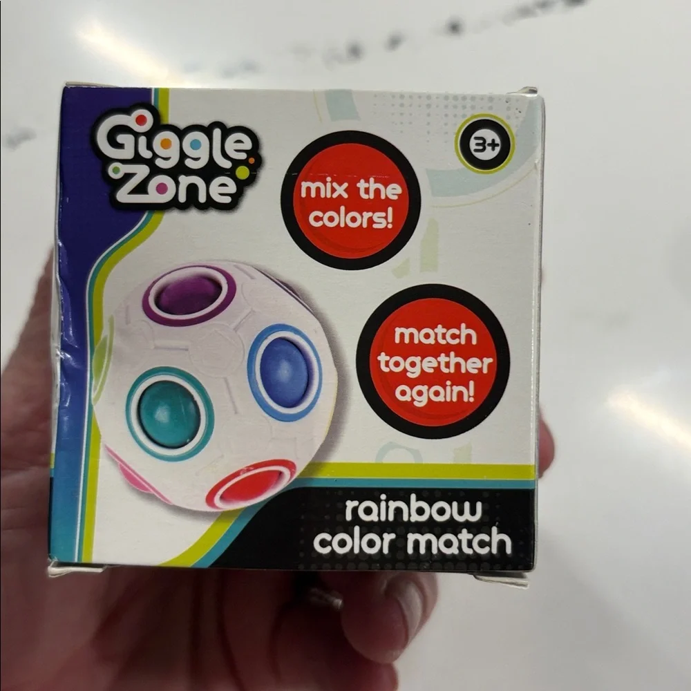 Rainbow Color Match Toy - White and Green